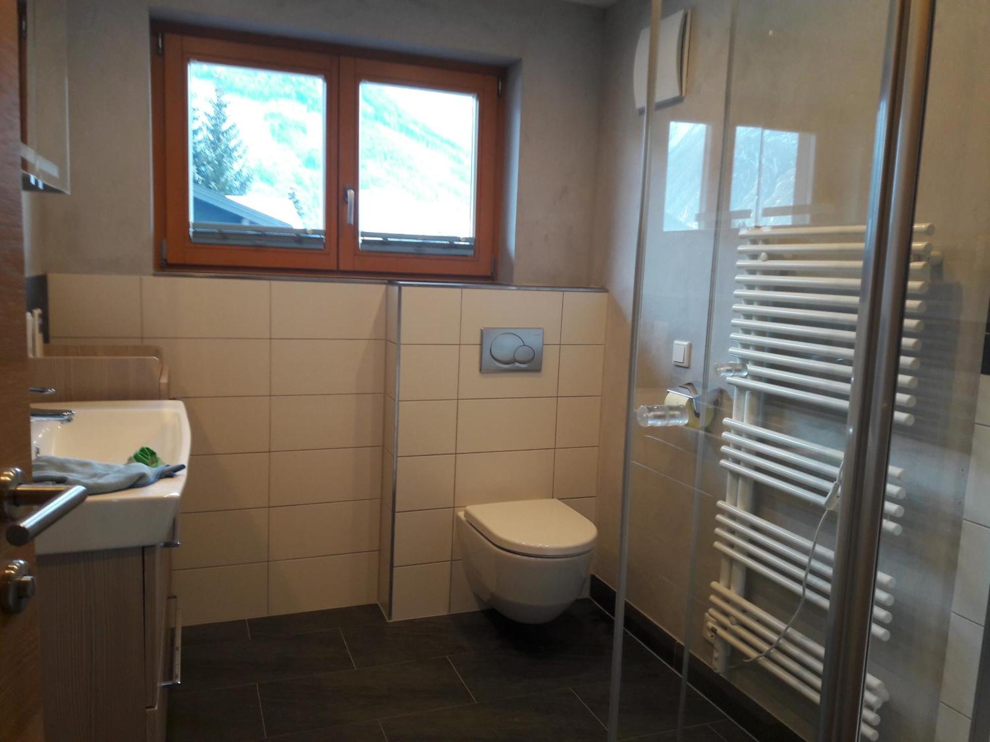 Haus Scharler, Talstation Hotel Neukirchen am Grossvenediger Ngoại thất bức ảnh
